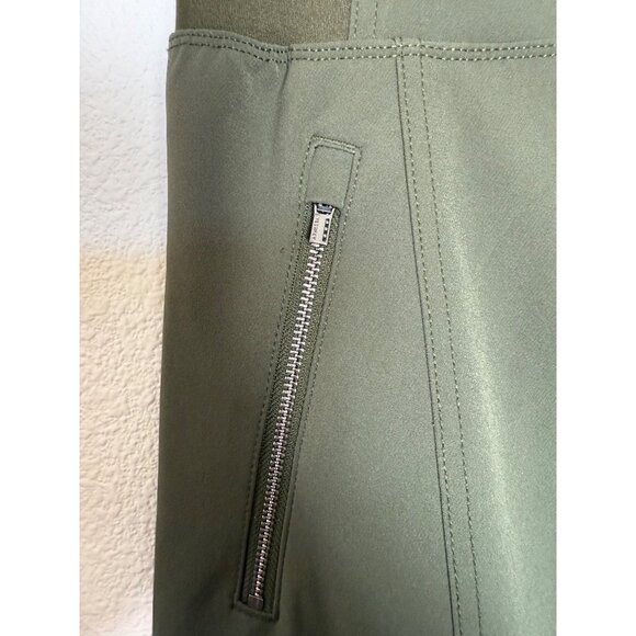 Athleta Endless High Rise Cargo Pant Tapered Stretch Olive Green Size 10 - Picture 3 of 7